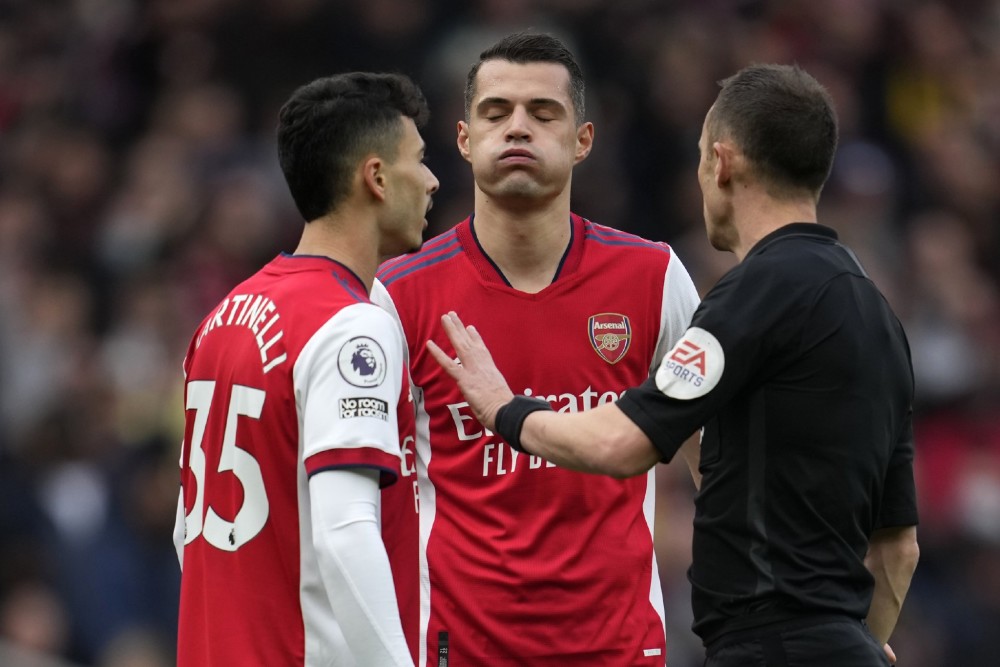 广东宏远训练开放日;关键时刻临场应变引欢呼;英超在即;细节决定成败 广东宏远训练开放日;关键时刻临场应变引欢呼;英超在即;细节决定成败